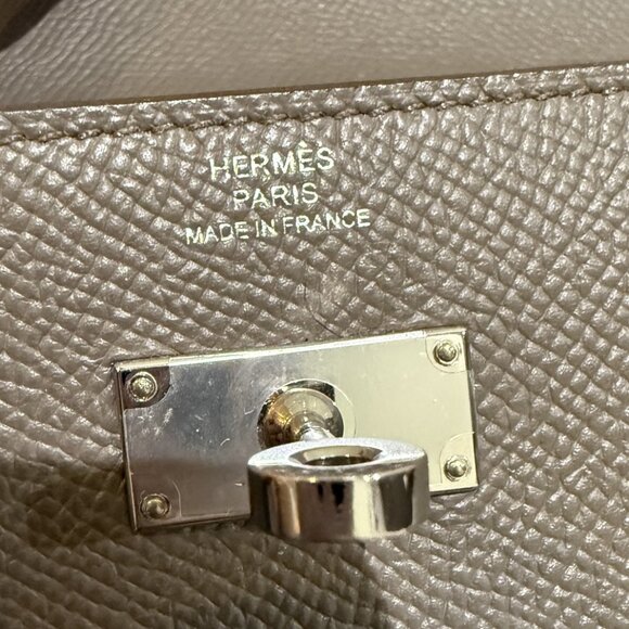 Hermes Kelly To Go Epsom Etoupe Silver Hardware - Picture 5 of 15